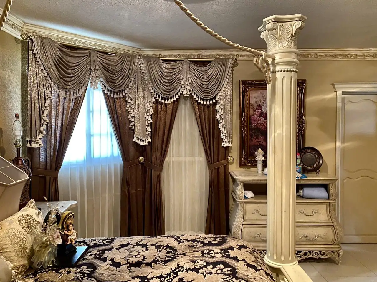 Cortina clásica miniatura 2