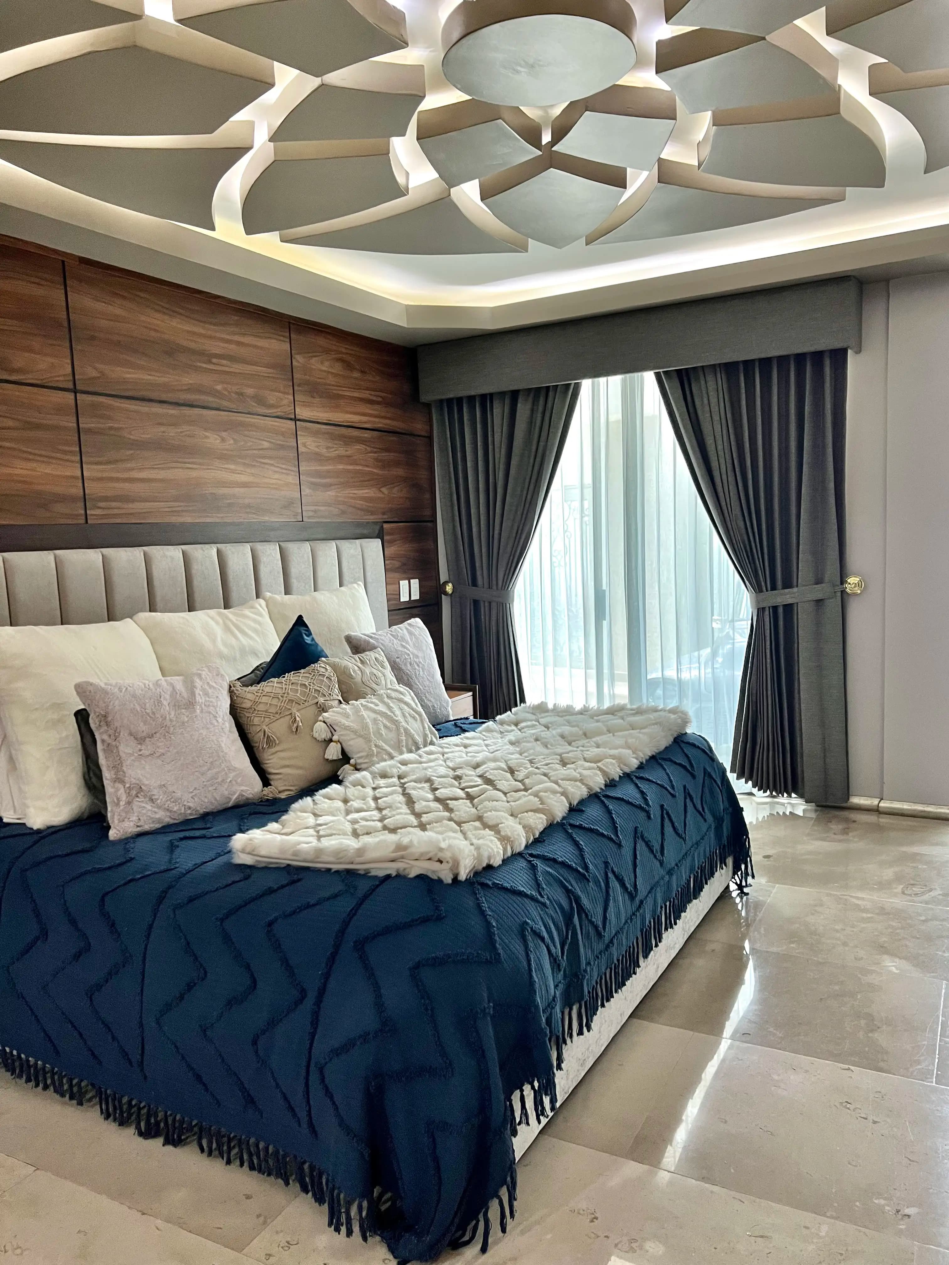 Cortina clásica miniatura 7