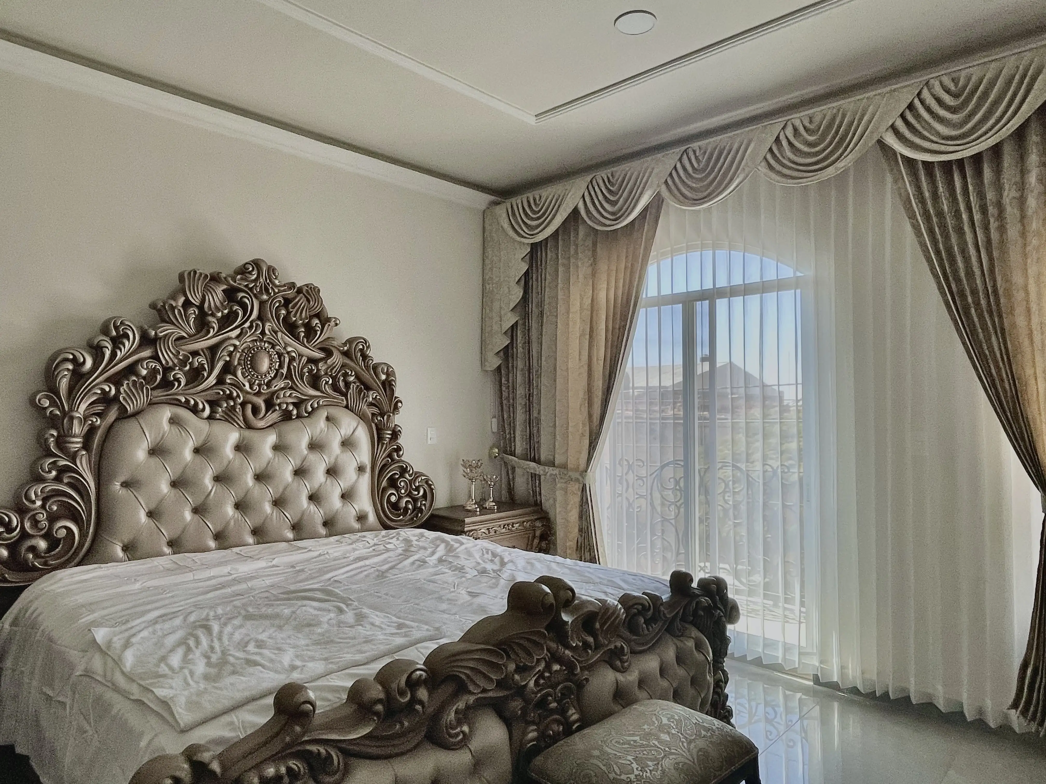 Cortina clásica miniatura 10